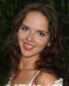 inštruktor Larisa Rebeka